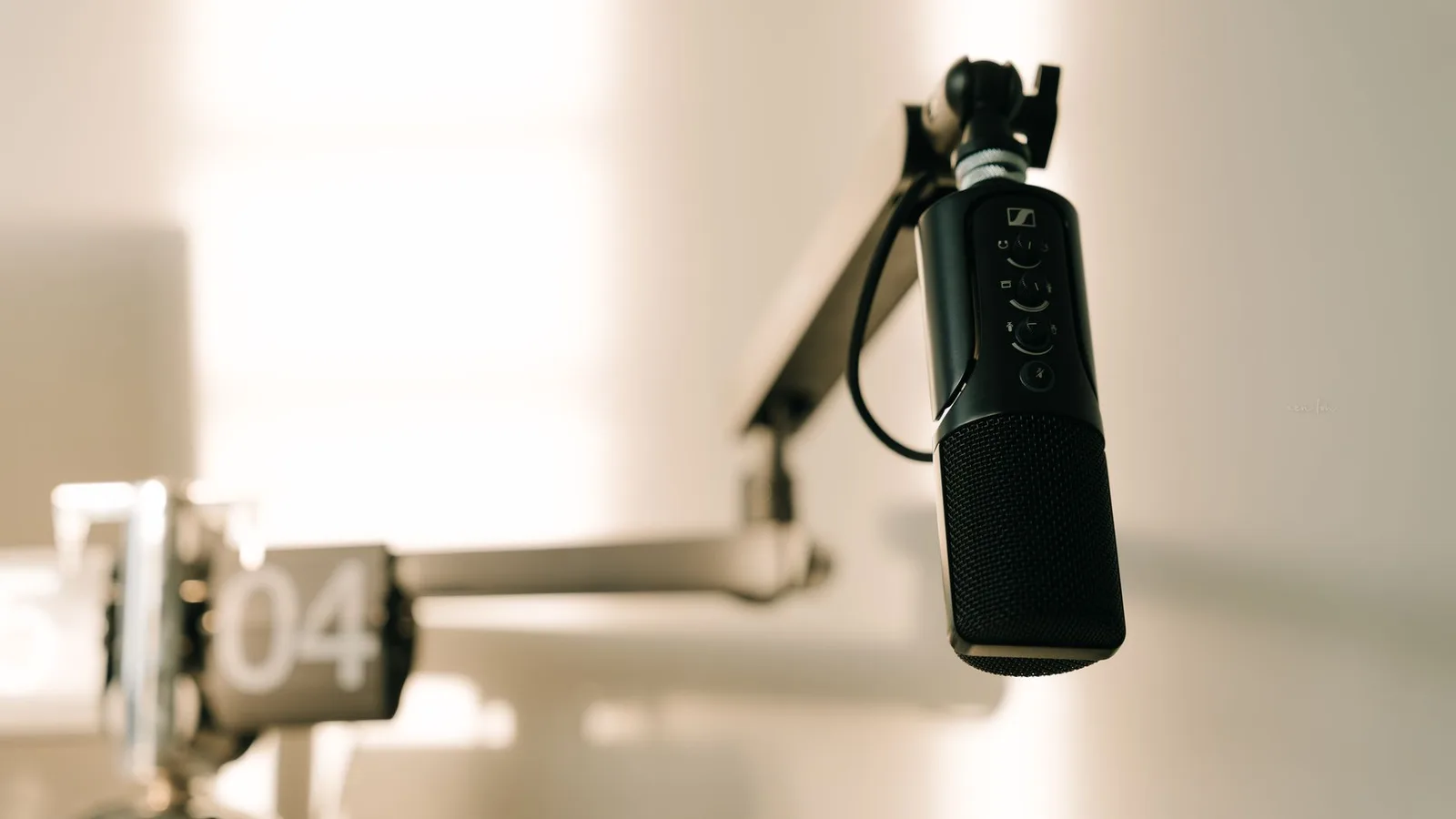 Podcast Debunked: custo dos GLP-1 no Medicare, regra de monitoramento remoto e governança de IA na Mayo Clinic